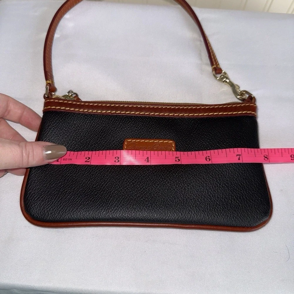 DOONEY & BOURKE BLACK PEBBLED LEATHER WRISTLET TOP HANDLE BAG PURSE WALLET